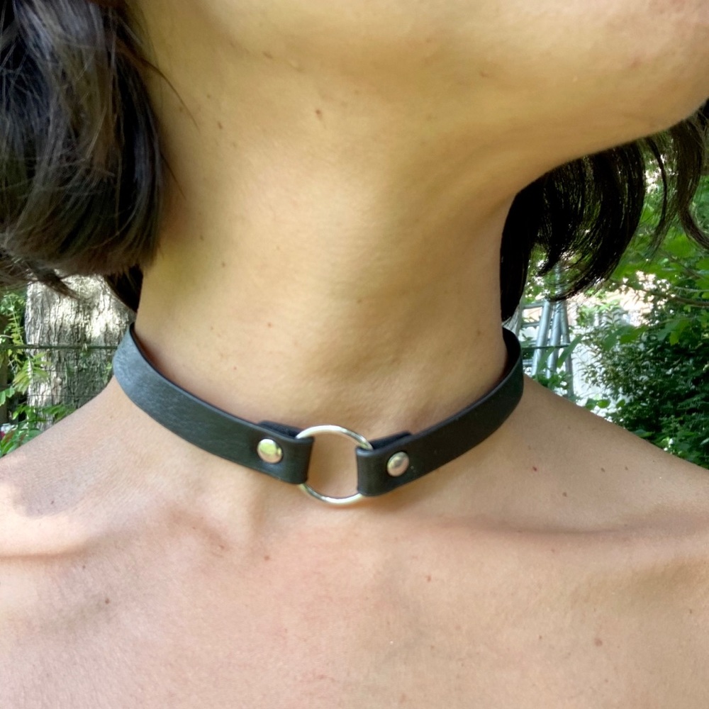 Black choker necklace (small)